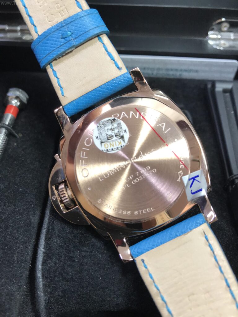 Panerai PAM1045 Luminor Rose Gold Whtie Dial 38mm สายหนังสีน้ำเงิน 05