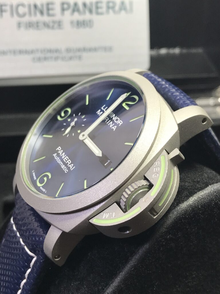 Panerai PAM1117 Luminor Marina Blue Dial 44mm หน้าน้ำเงินเงา สายหนังลายผ้า 03