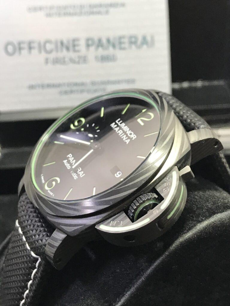 Panerai PAM1118 Luminor Marina Corbotect Black Dial 44mm คาร์บอน สายหนังลายผ้า 02