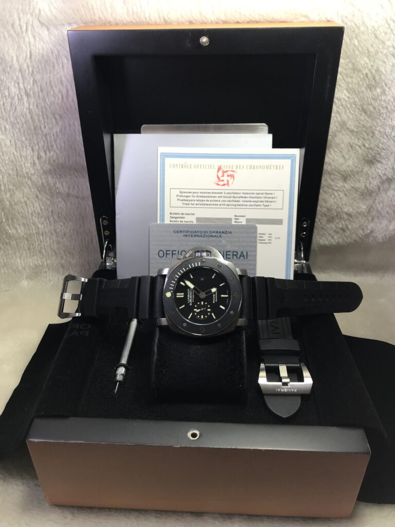 Panerai PAM389 Submasible Amagnetic Ceramic Black Dial 47mm สายยาง 07