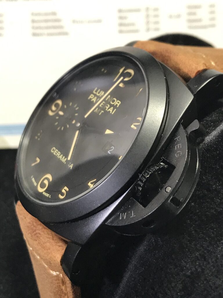 Panerai PAM441 GMT PVD Black Dial 44mm CC รมดำ สายหนังกลับสีน้ำตาล 02