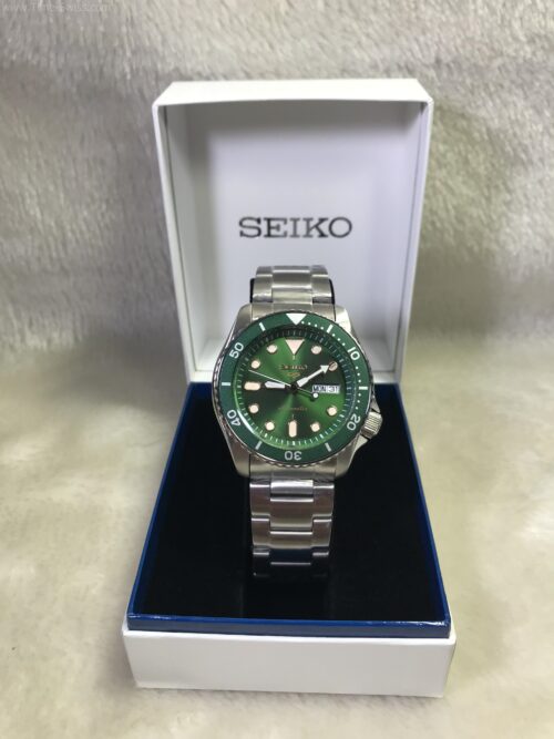 Seiko 4R36A Green Dial