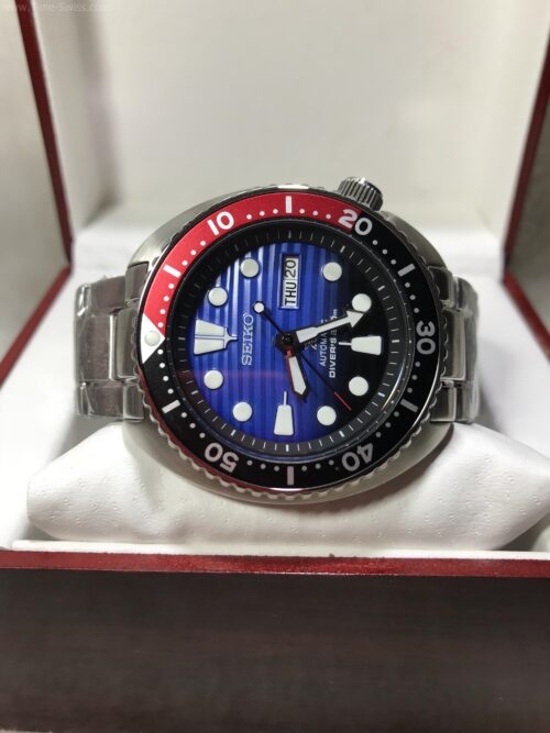 Seiko Diver200 Black Red Blue Dial