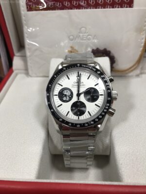 Omega Speed Master Snoopy White Dial 42mm Swiss