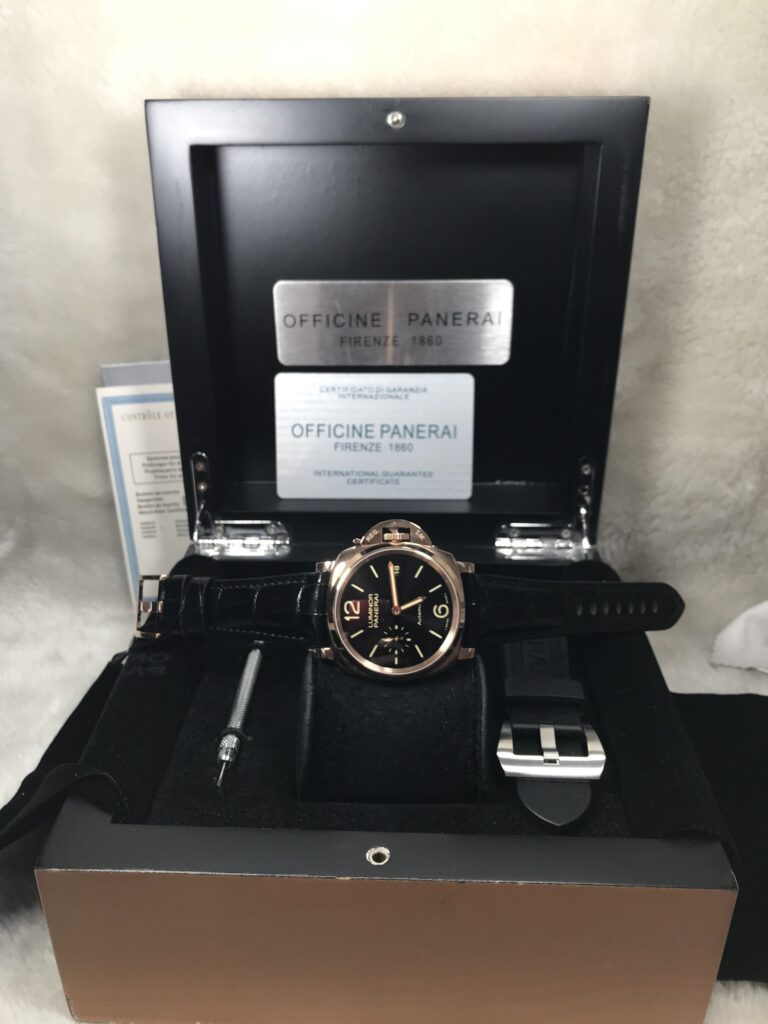 Panerai PAM908 Rose Gold Black Dial 42mm Swiss เรือนทอง หน้าดำ หลังปิด สายหนัง 08