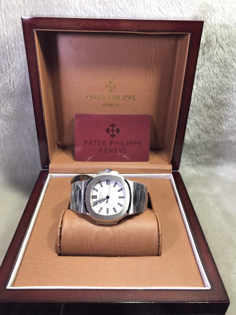 Patek Nautilus 5711 White Dial 40mm 3K Swiss เรือนเงิน หน้าขาว สายเหล็ก 09