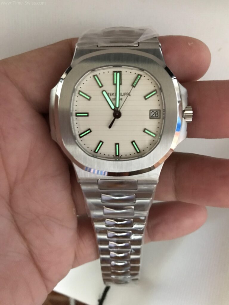 Patek Nautilus 5711 White Dial 40mm 3K Swiss เรือนเงิน หน้าขาว สายเหล็ก 10