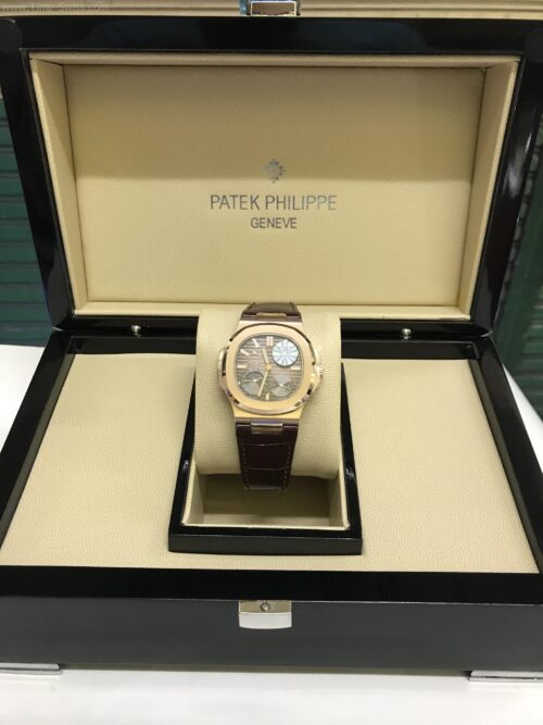 Patek Nautilus 5712R Power Rose Gold 40mm Leather Strap Swiss