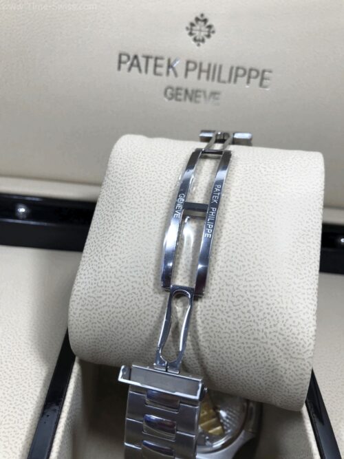 Patek Nautilus 5740 Blue Dial 40mm GR Swiss