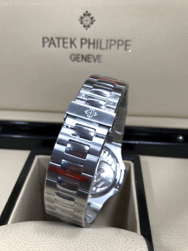 Patek Nautilus 5740 Blue Dial 40mm GR Swiss เรือนเงิน หน้าน้ำเงิน 06