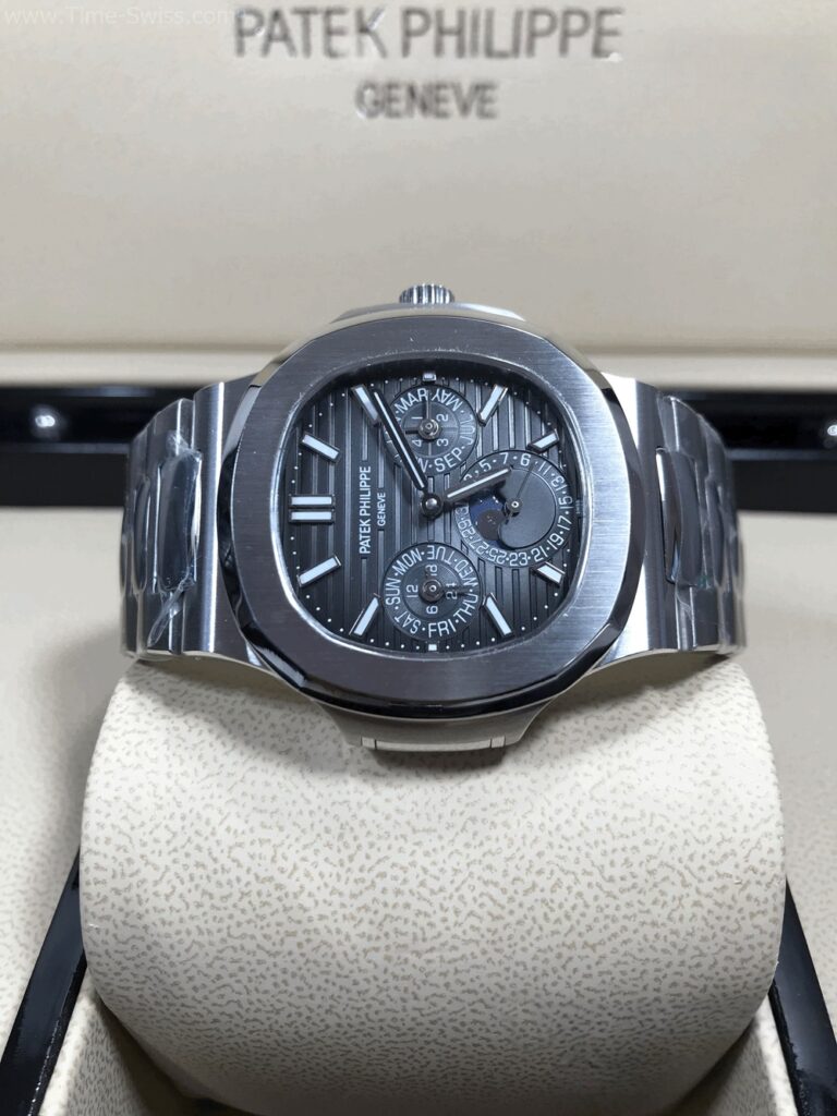 Patek Nautilus 5740 Grey Dial 40mm GR Swiss เรือนเงิน หน้าเทา 02