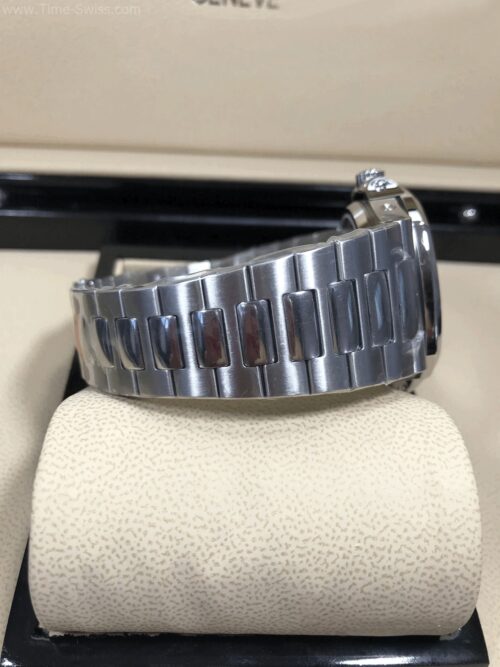 Patek Nautilus 5740 White Dial 40mm GR Swiss